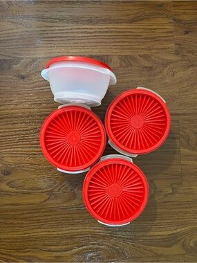 Tupperware Red Silicone-Lid Food Storage Containers - Home Kitchen
